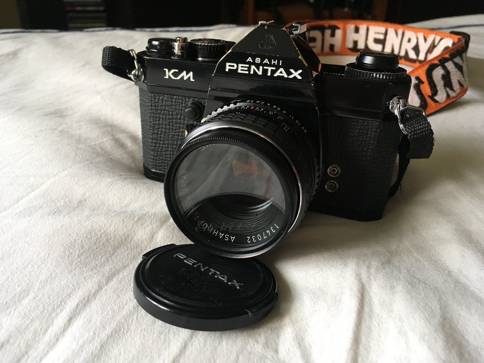 注目ショップ・ブランドのギフト PENTAX KM フィルムカメラ